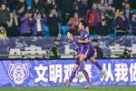 津媒：主场观众人数、周边产品开发及销售，津门虎均取得不错成绩